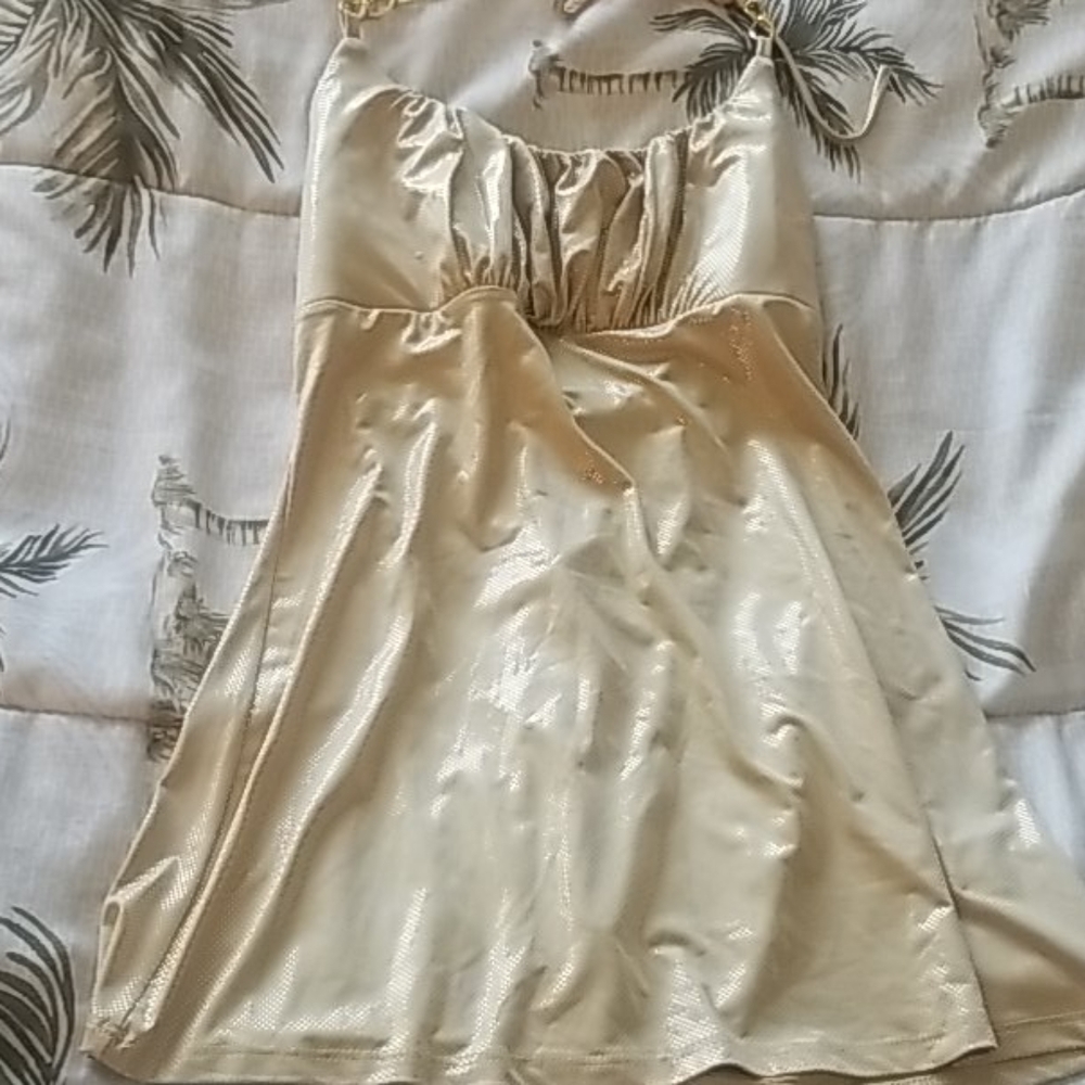 Gold papaya top